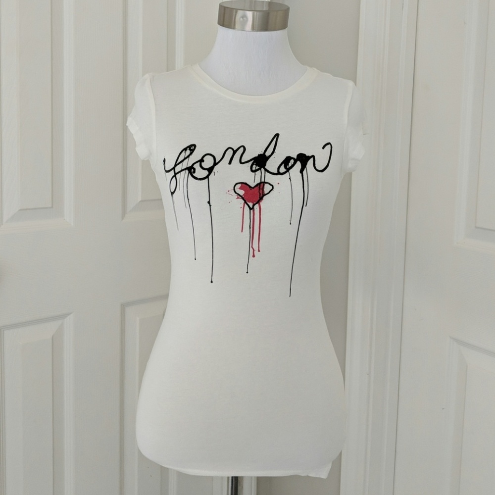 Miley Cyrus Max Azria t-shirt with graphics size M